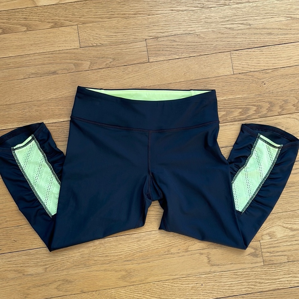 Under Armor Heat Gear Compression Leggins